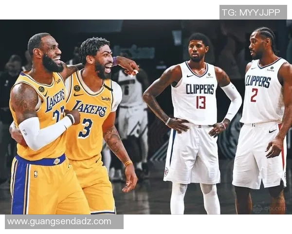 2014年湖人与快船的激烈对决回顾及赛季精彩瞬间分析