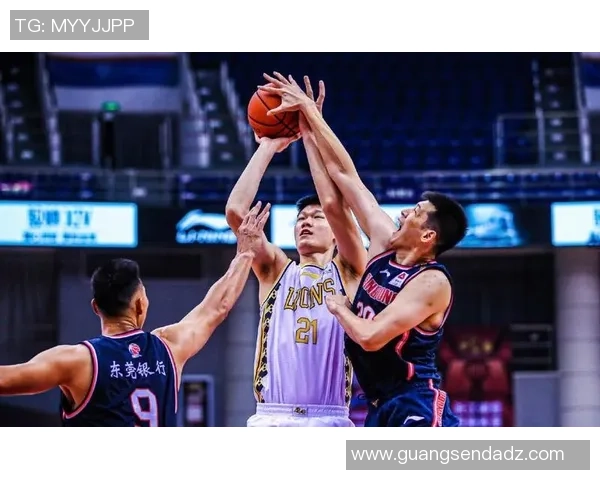 多姆扎与乌法激战正酣谁能在这场较量中笑到最后 多姆扎与乌法激战正酣谁能在这场较量中笑到最后